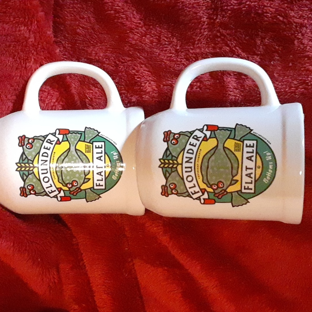 2 beer steins